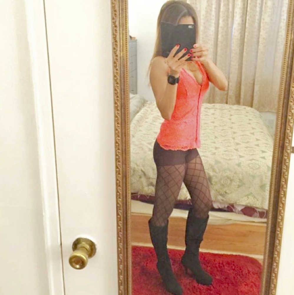 Top/sexy blouse